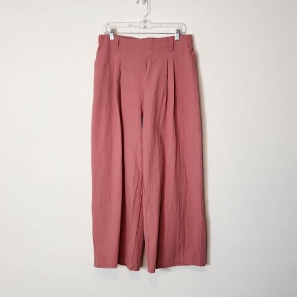 Halara Women's Culottes Pant Size Petite Large Salmon Color